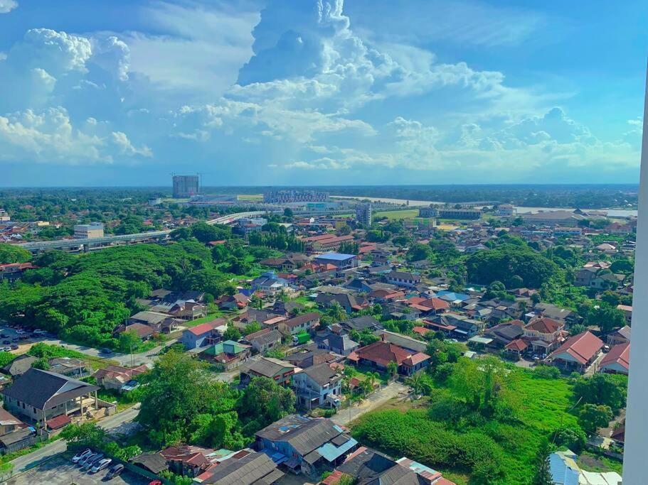 Netflix 2 Bedroom Troika Kota Bharu Homestay 1812 Exterior photo
