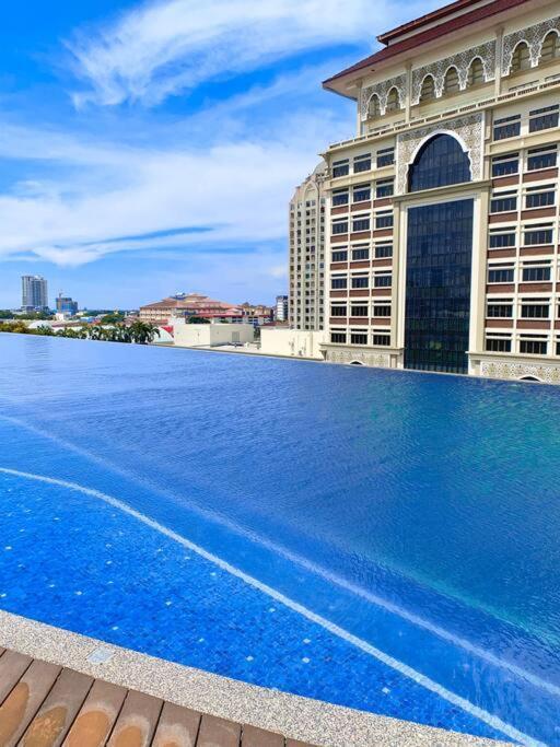 Netflix 2 Bedroom Troika Kota Bharu Homestay 1812 Exterior photo