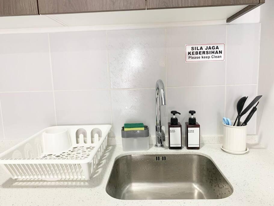 Netflix 2 Bedroom Troika Kota Bharu Homestay 1812 Exterior photo