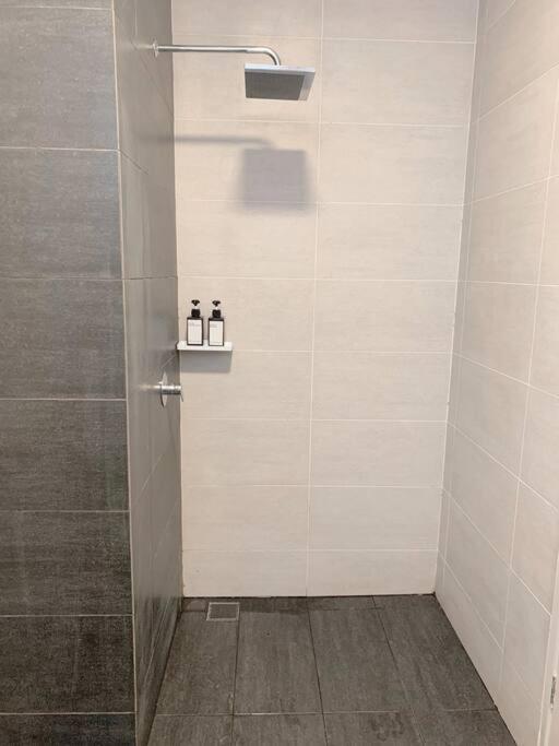 Netflix 2 Bedroom Troika Kota Bharu Homestay 1812 Exterior photo