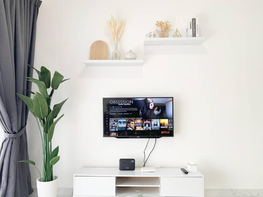 Netflix 2 Bedroom Troika Kota Bharu Homestay 1812 Exterior photo