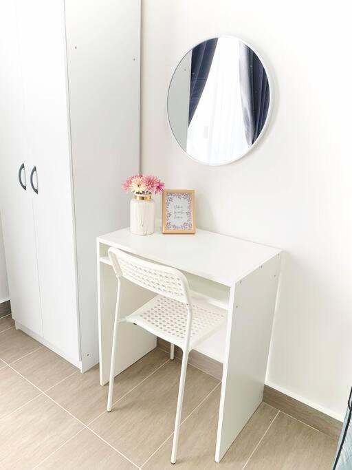 Netflix 2 Bedroom Troika Kota Bharu Homestay 1812 Exterior photo